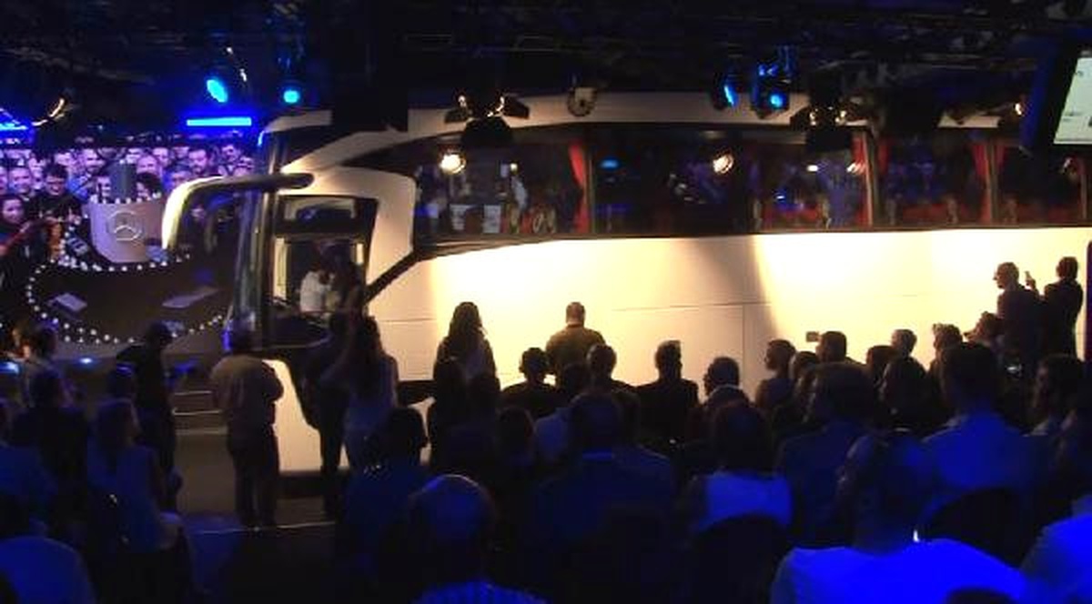 Mercedes-Benz Türk 50. Yılını 50 Yıl Öncesine Giderek Kutladı