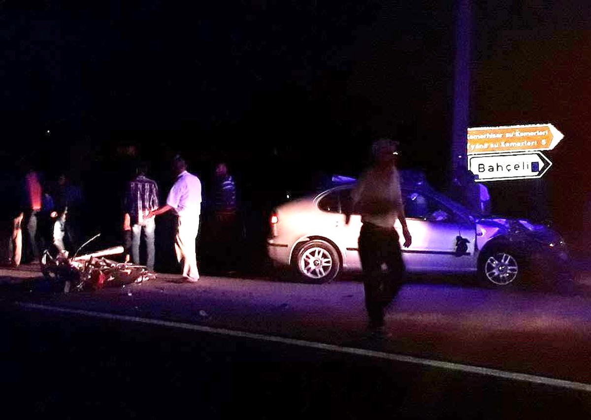 Niğde\'de Otomobil ile Motosiklet Çarpıştı: 1 Ölü