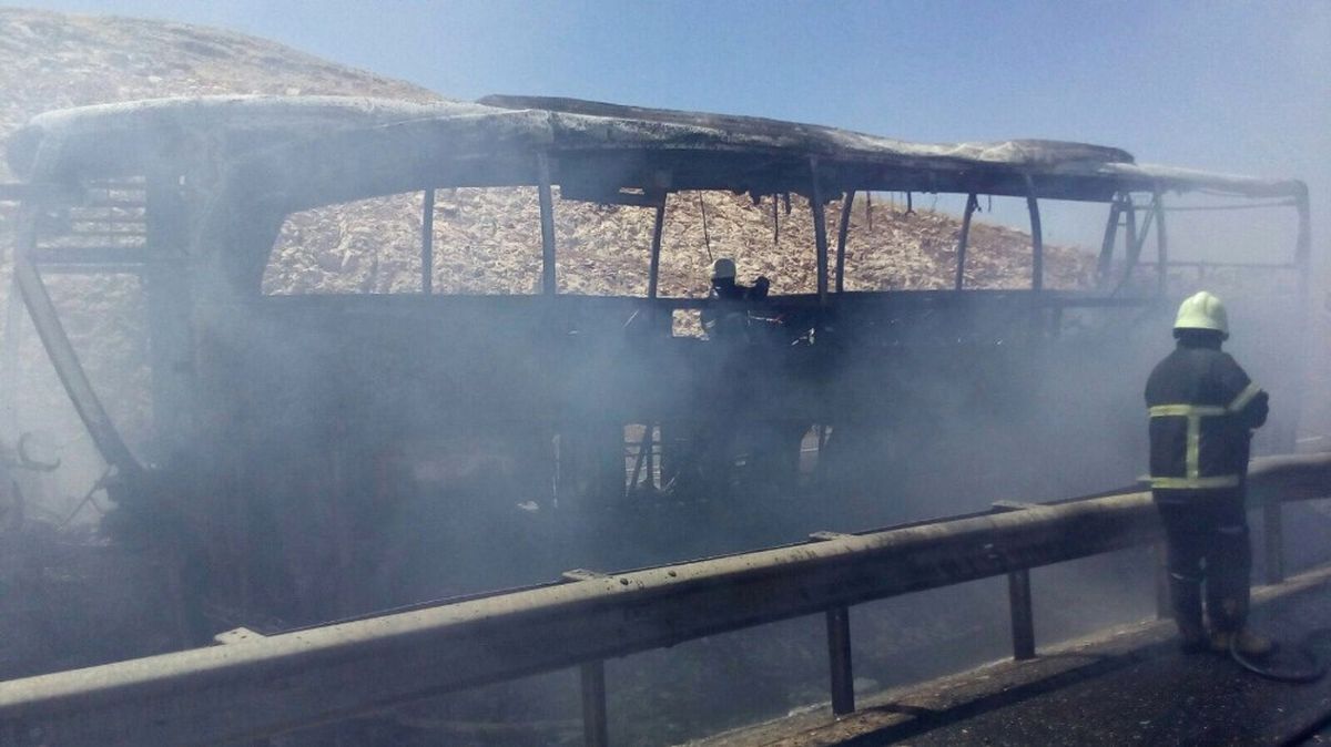 Şanlıurfa\'da Yanan Otobüste 22 Kişi Yaralandı