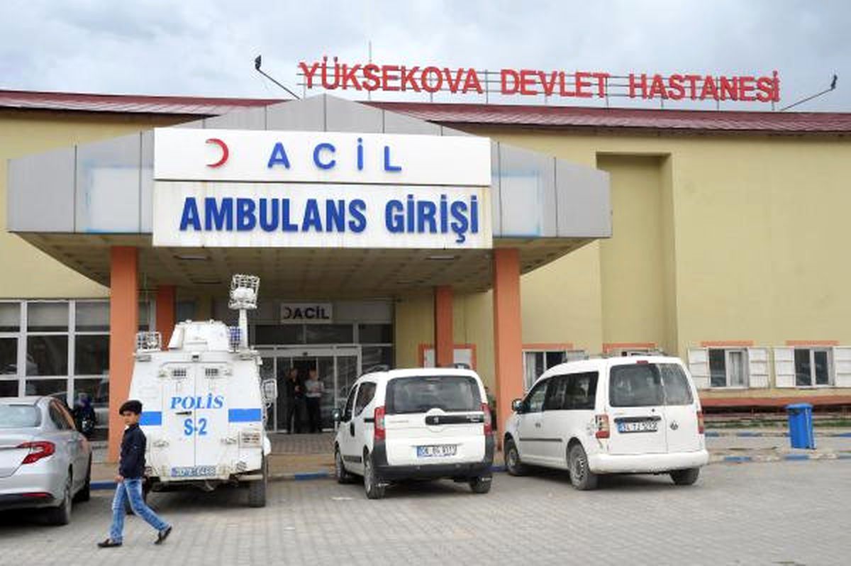 Şemdinli\'de Mayına Basan 4 Vatandaş Yaralandı