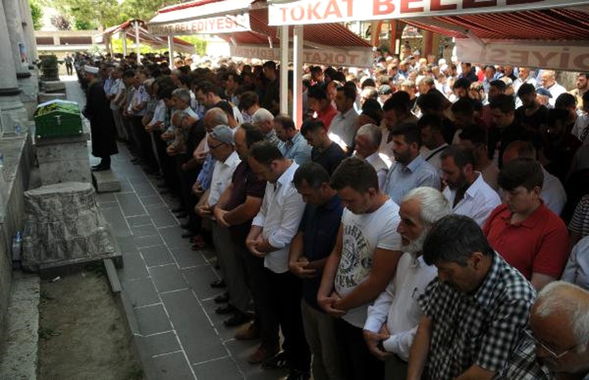 Sulama Kanalında Cesedi Bulunan Genç Toprağa Verildi