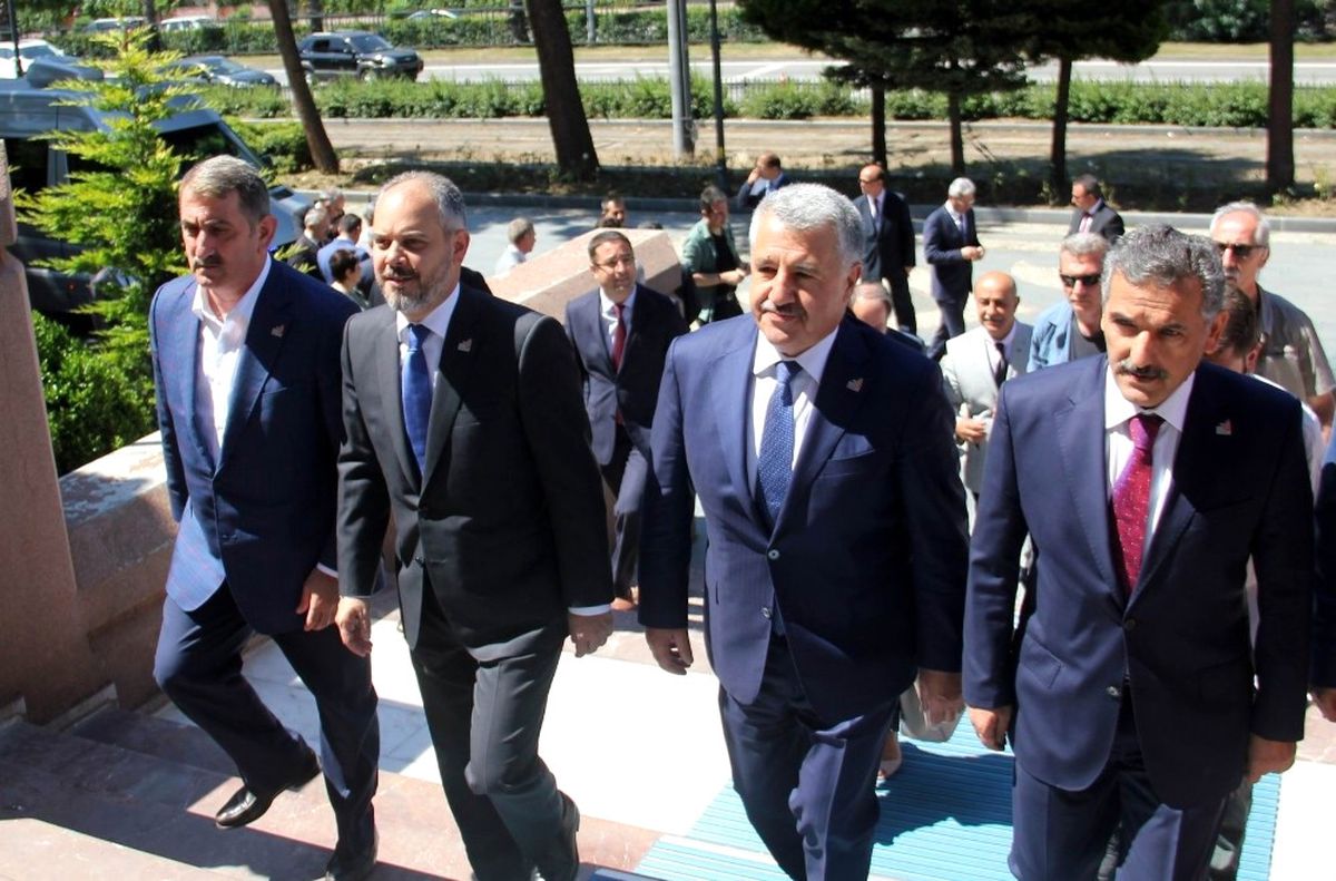 Ulaştırma Bakanı Arslan: "Gençleri İyi Yetiştiremiyorsanız Yaptığınız Yolların Anlamı Olmaz"