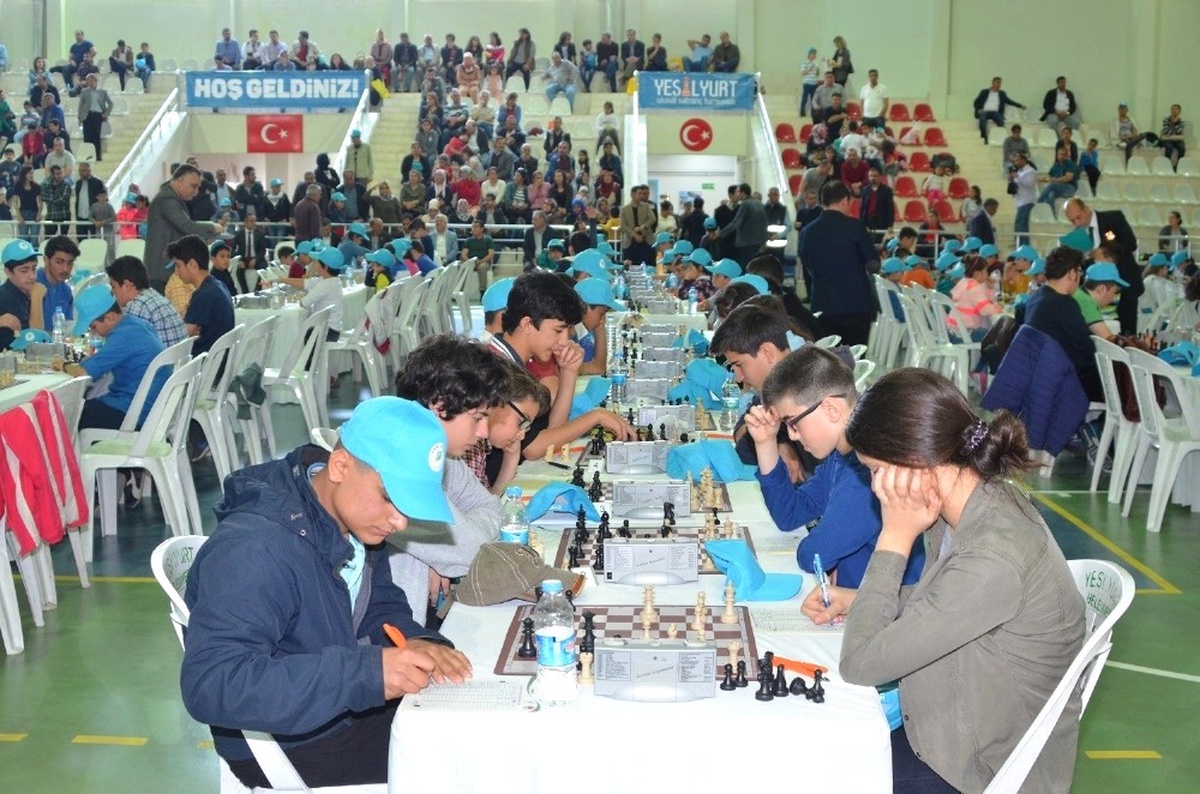 Yeşilyurt Belediyespor Satranç Takımı Şampiyonaya Hazırlanıyor