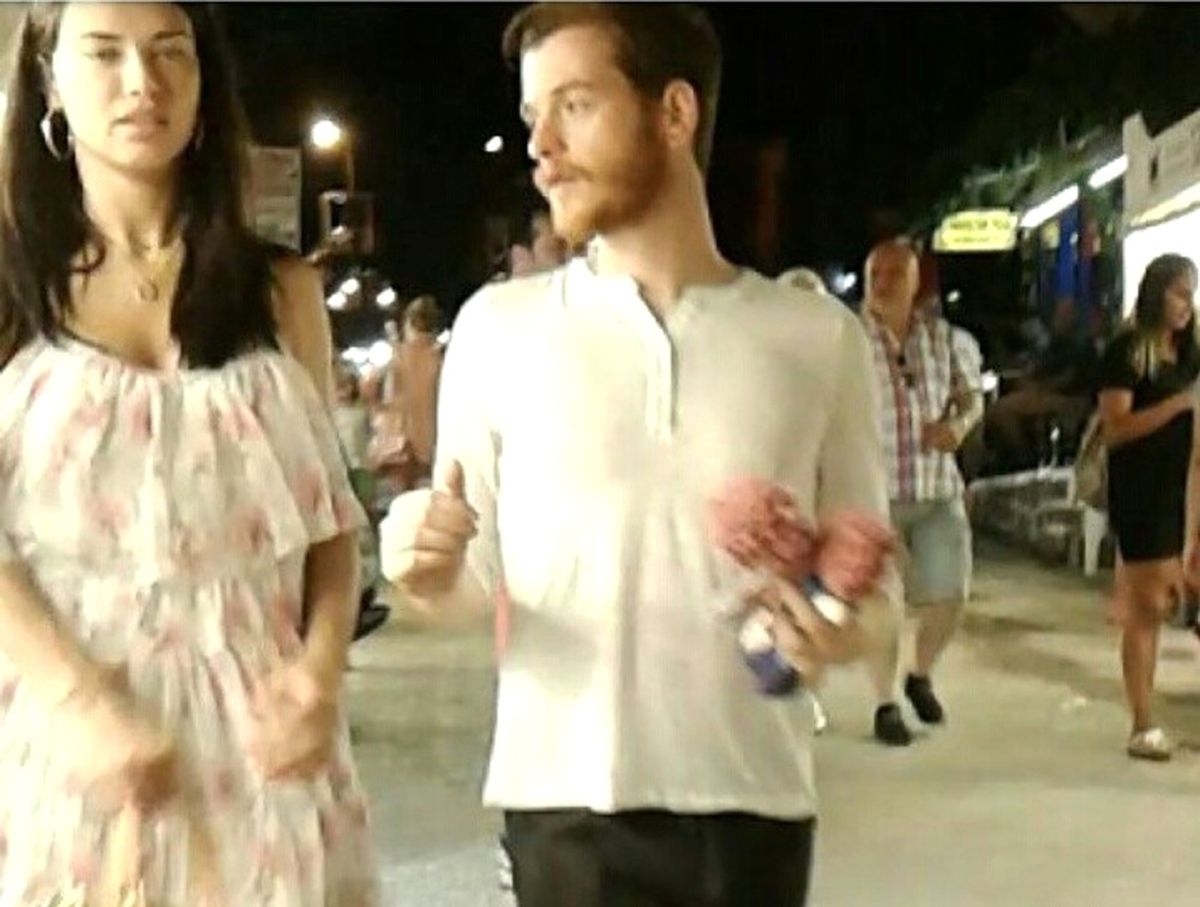 Adriana Lima ve Türk Aşkı Bodrum Sokaklarında El Ele