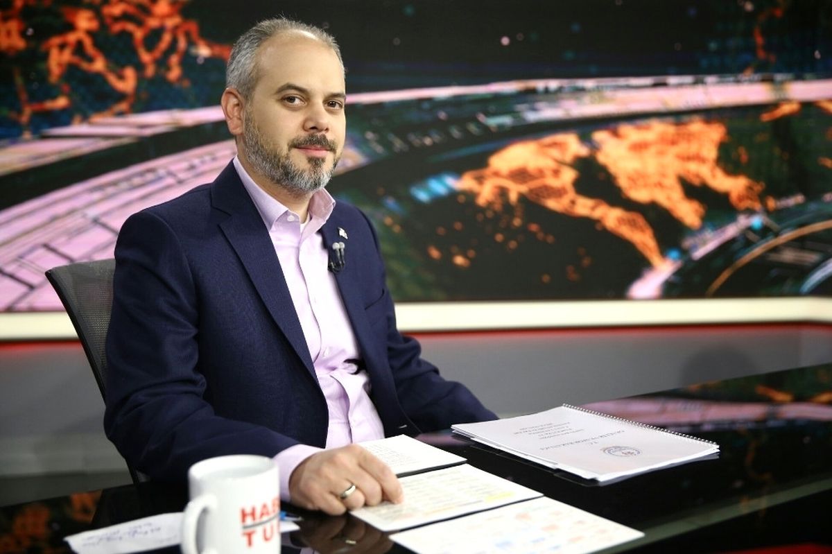 Bakan Kılıç Dünya Şampiyonu Mizgin Ay\'ı Tebrik Etti