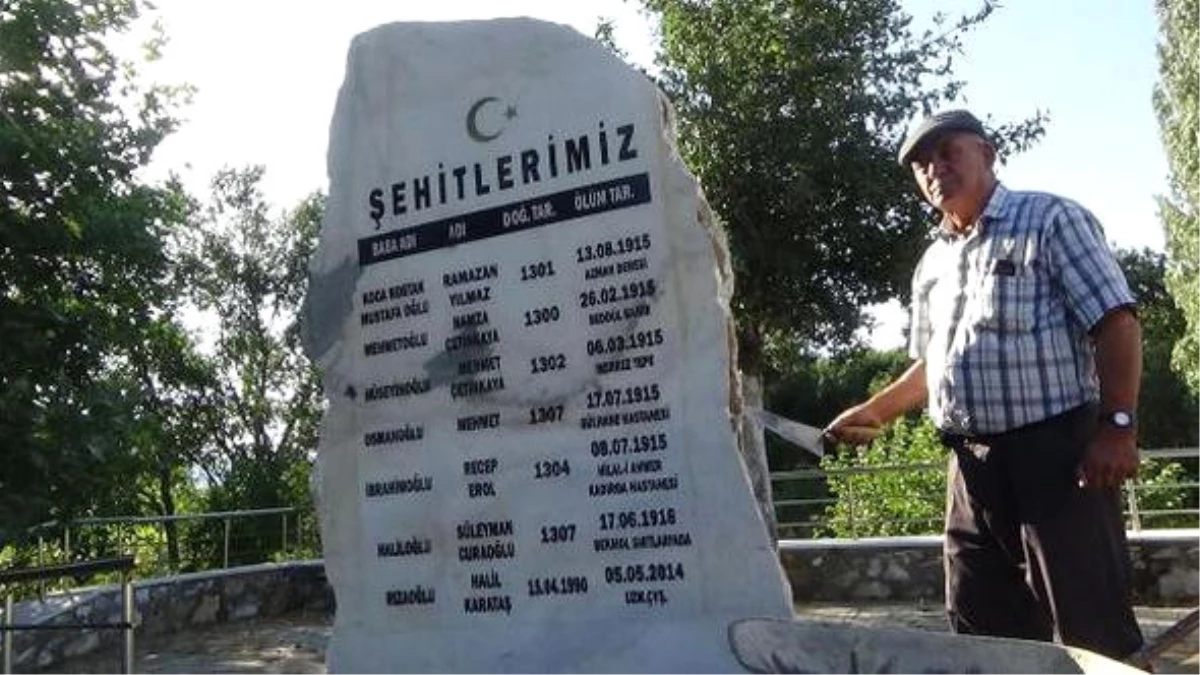 Çanakkaleli Muhtardan Köyün Şehitleri İçin Anıt