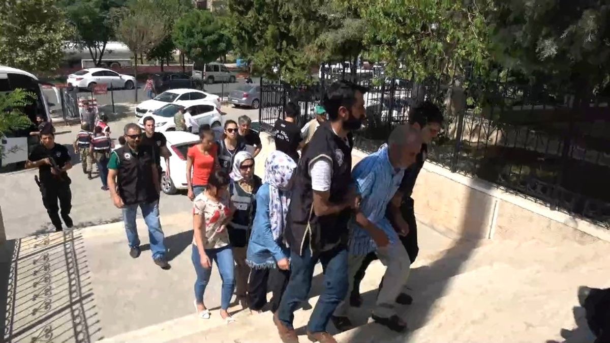 Dargeçit\'te Yakalanan 5 Terörist Adliyeye Sevk Edildi
