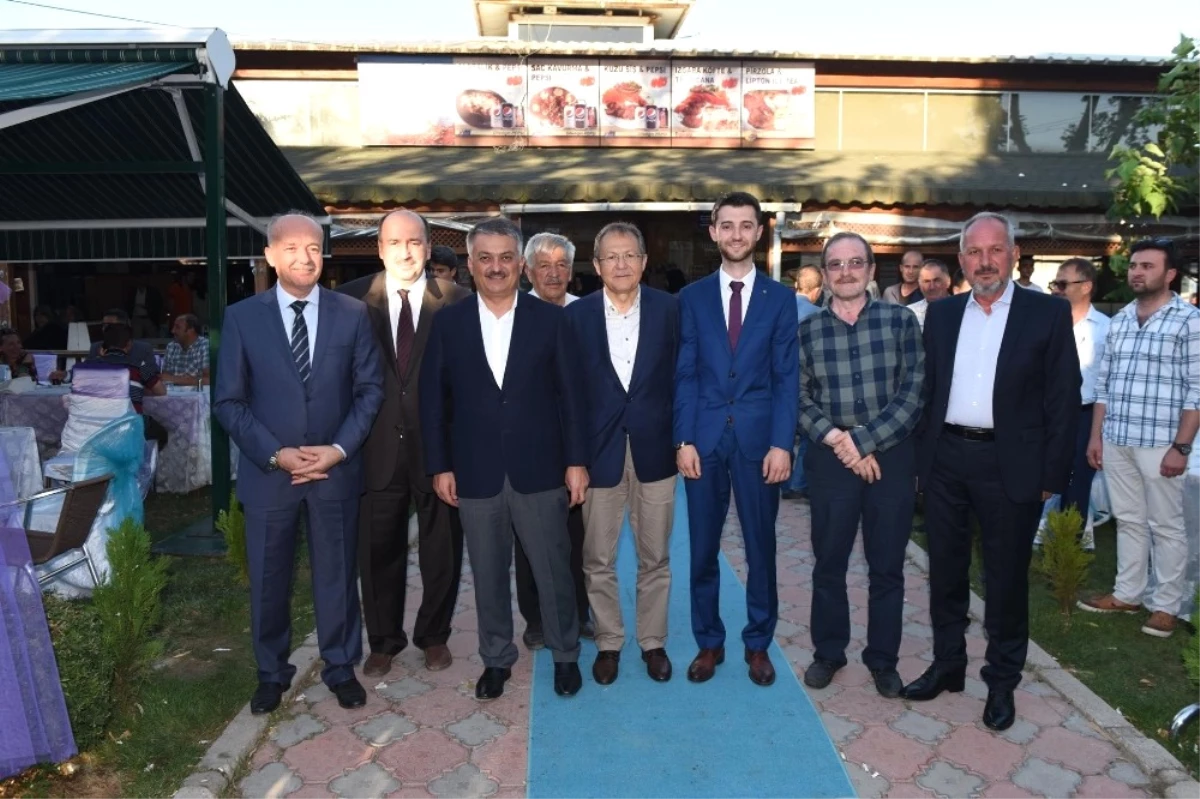 Dursunbey Belediye Başkanı Bahçavan\'ın Mutlu Günü