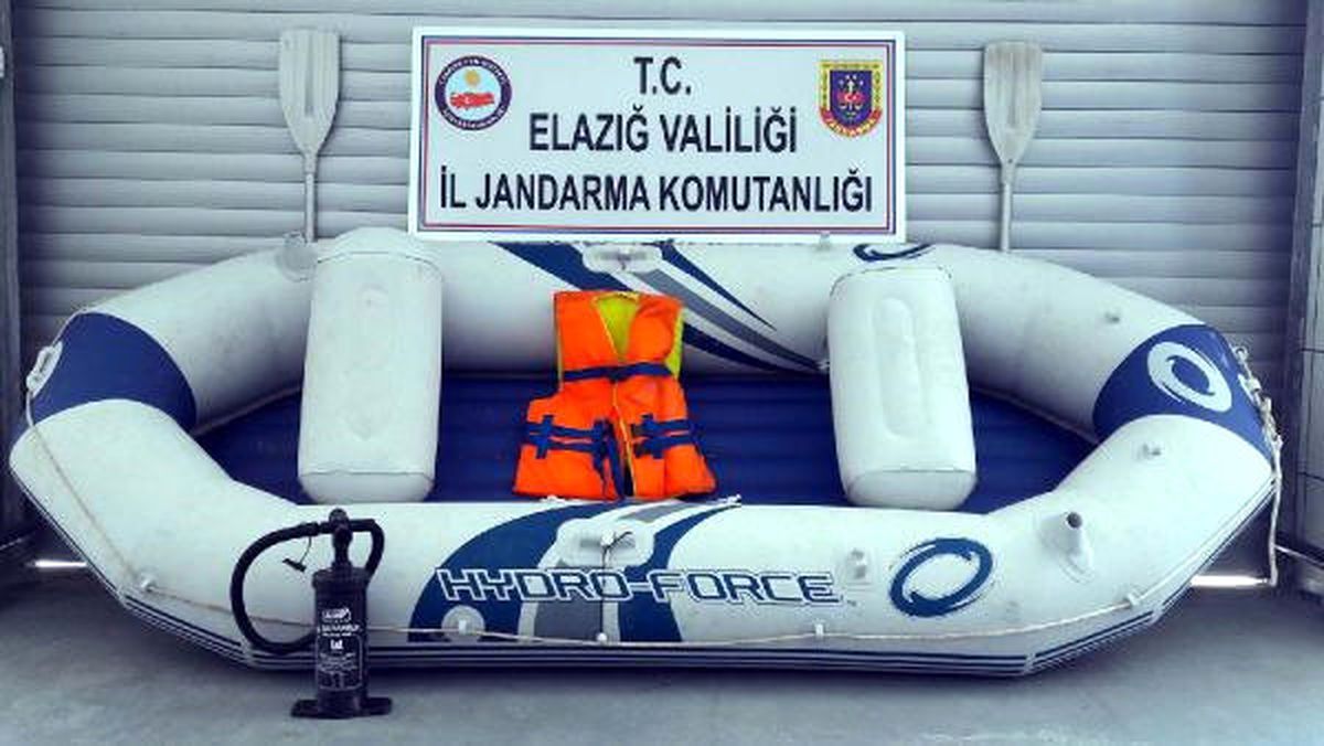 Elazığ\'da PKK\'nın Şişme Botu Ele Geçirildi