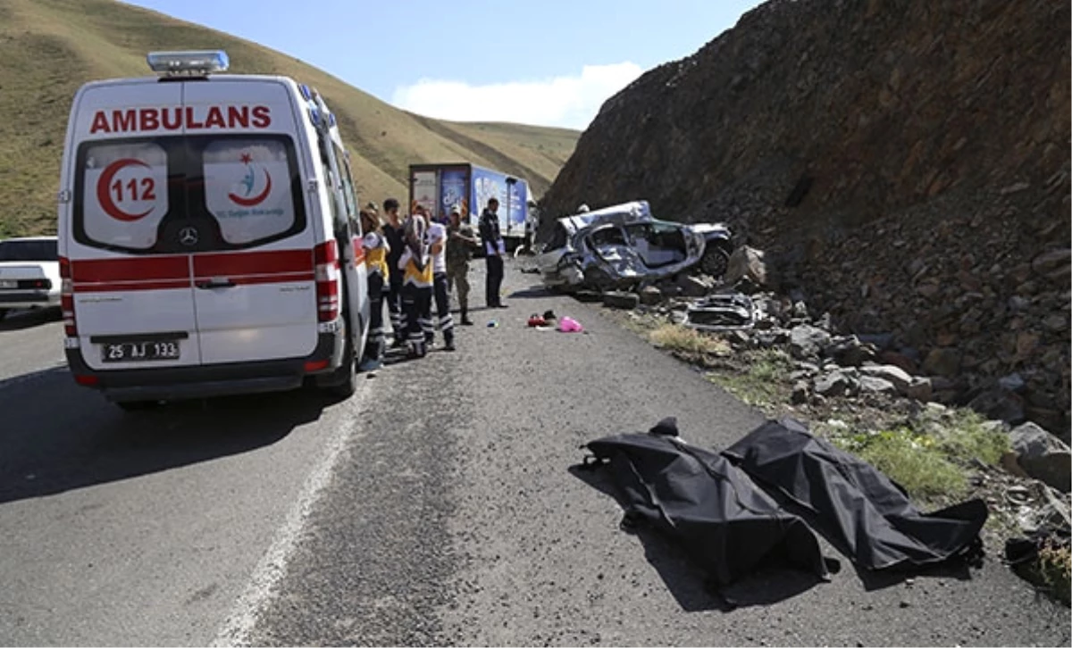Erzurum\'da Trafik Kazası: 3 Ölü, 1 Yaralı