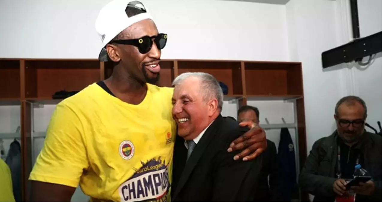 Fenerbahçe, Takımdan Ayrılan Ekpe Udoh\'a Teşekkür Etti