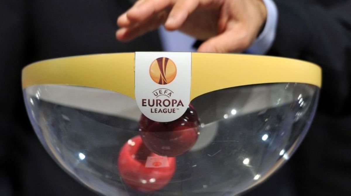 Fenerbahçe ve Galatasaray\'ın Avrupa\'daki Rakipleri Belli Oldu