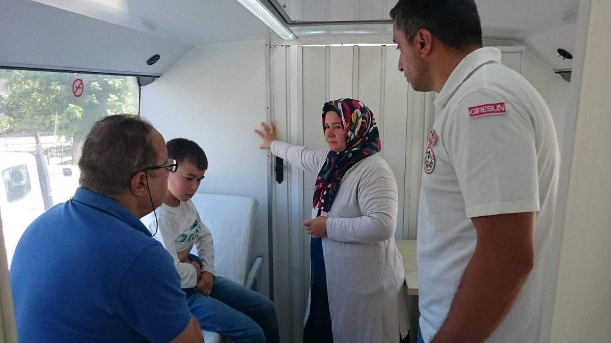Giresun Belediyesi Gezici Sağlık Otobüsü Hizmet Vermeye Devam Ediyor