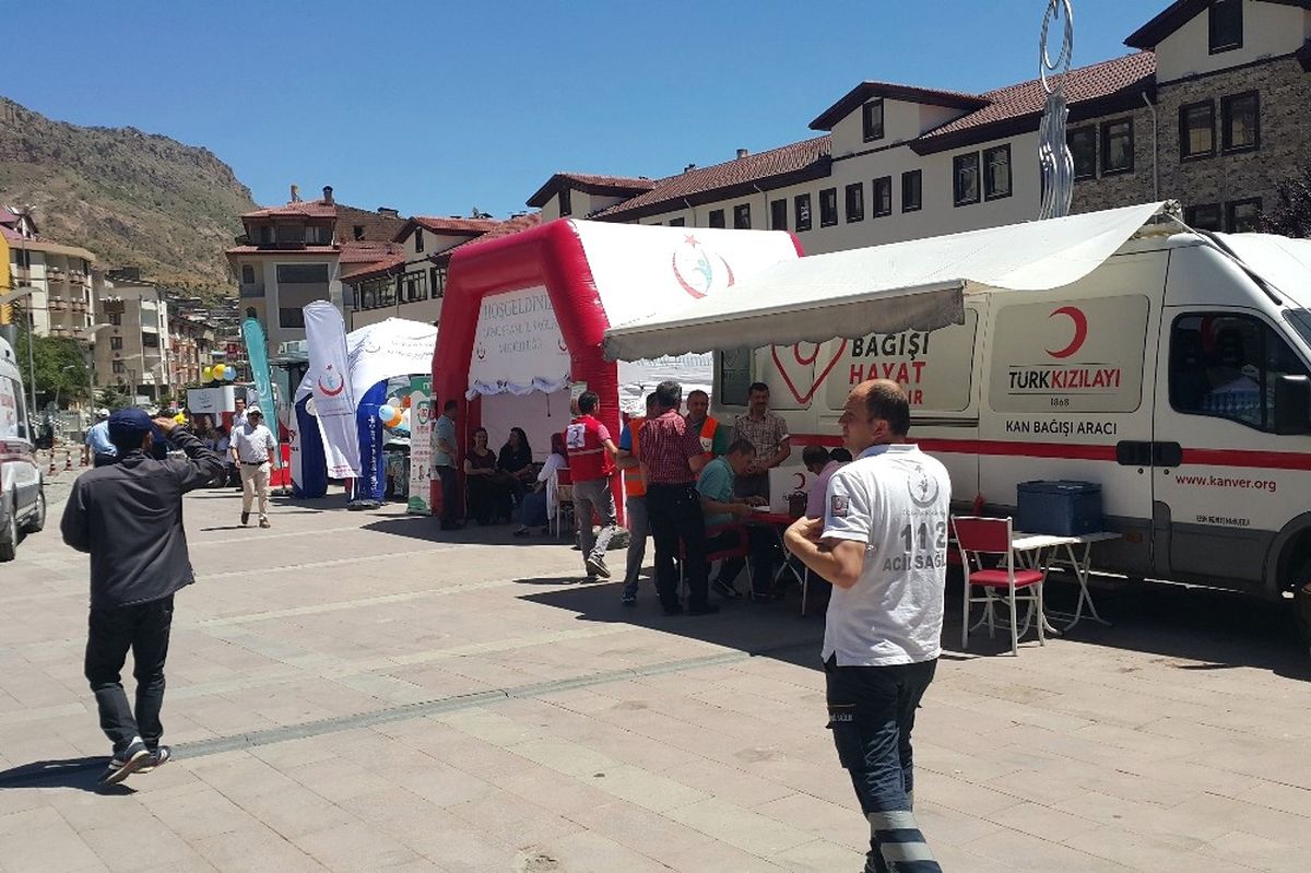 Gümüşhane\'de Sağlık Kurumlarından 15 Temmuz İçin Kan Bağışı Kampanyası
