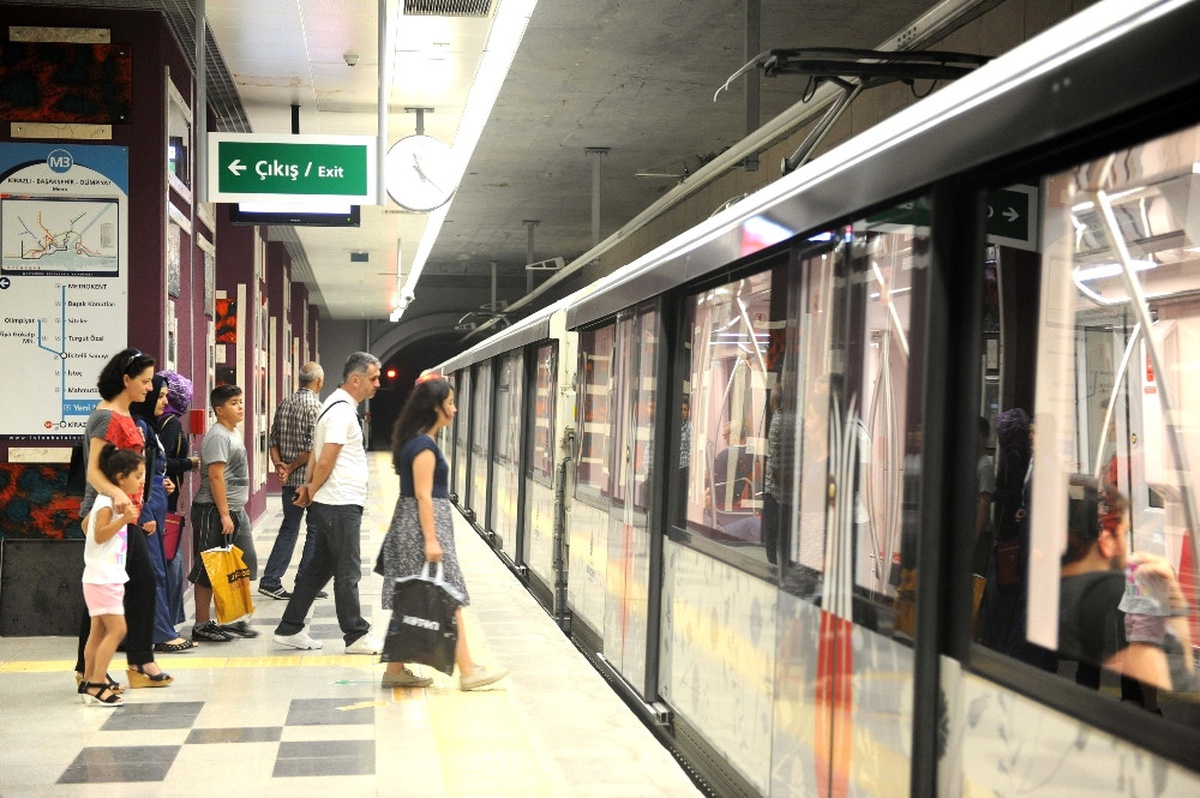 Istanbul\'da Metro Seferlerine 15 Temmuz Ayarı