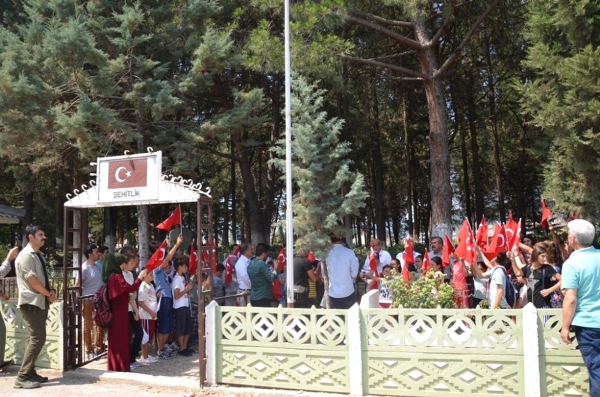 İznik Şehitliği\'nde Anlamlı Tören