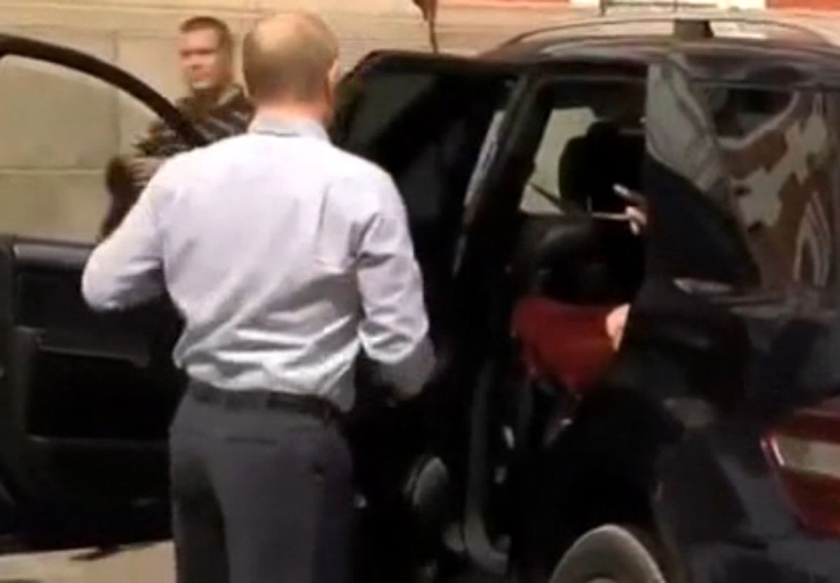 Kremlin Açıkladı: Putin\'in Aracındaki Kadın...