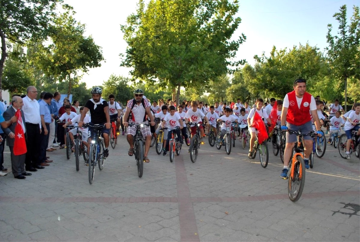 Manisa\'da Pedallar "15 Temmuz Şehitleri" Anısına Çevrildi