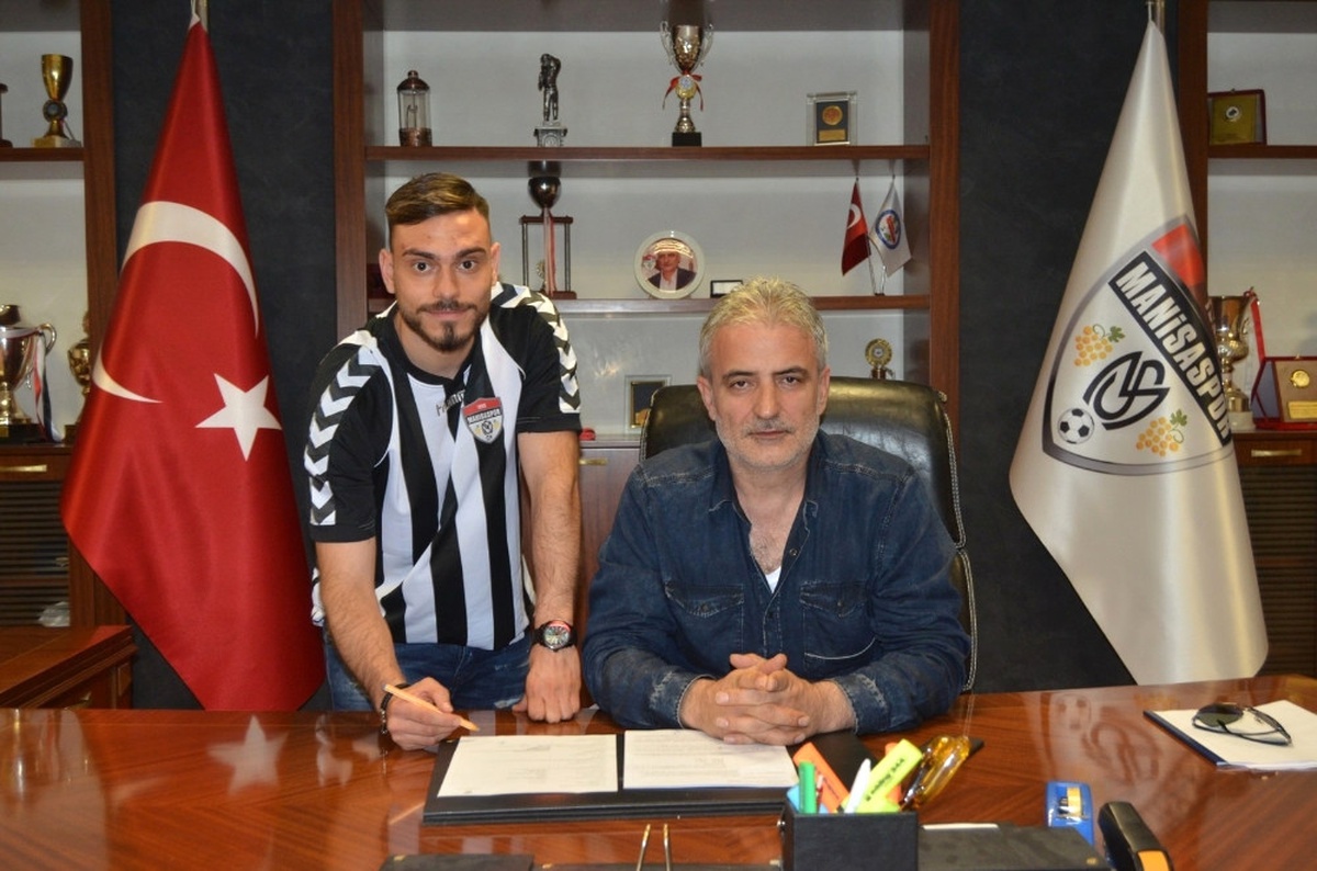 Manisaspor\'dan Forvet ve Kaleci Transferi