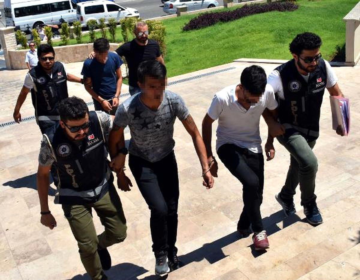 Marmaris\'te Piyasaya Sahte Para Süren 3 Kişi Yakalandı
