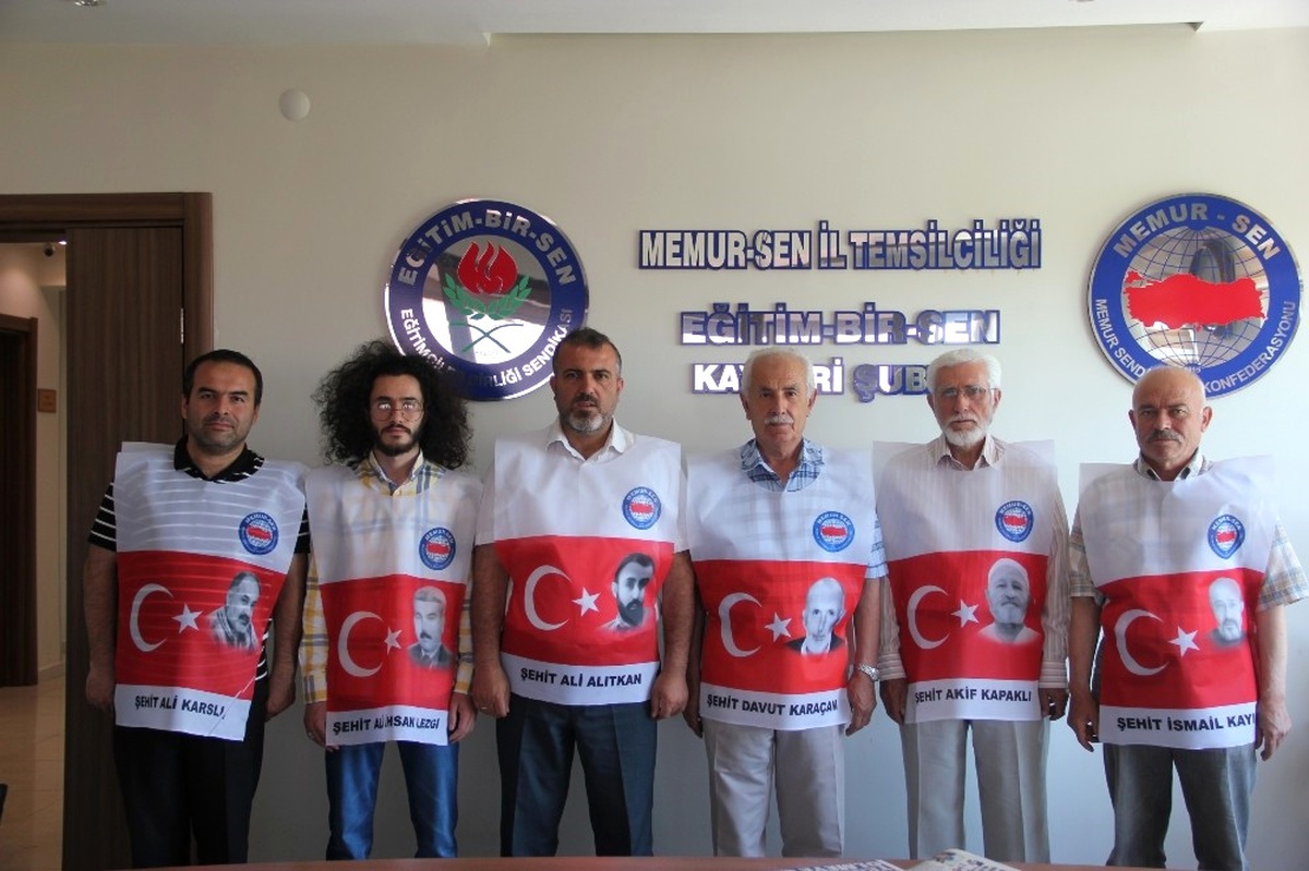 Memur-Sen Üyeleri 15 Temmuz Yürüyüşü\'nde Şehitlerin Fotoğraflarını Taşıyacak