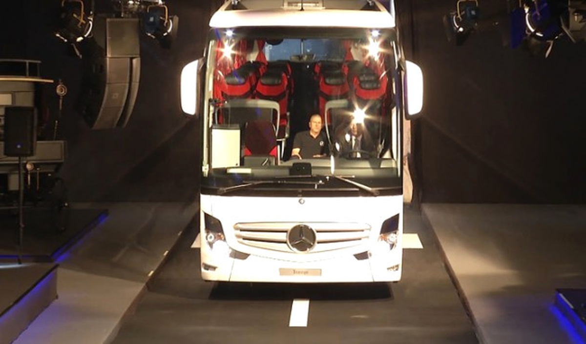 Mercedes-Benz Türk, 50. Yıldönümünü Hikâyesinin Başladığı Yerde Kutladı