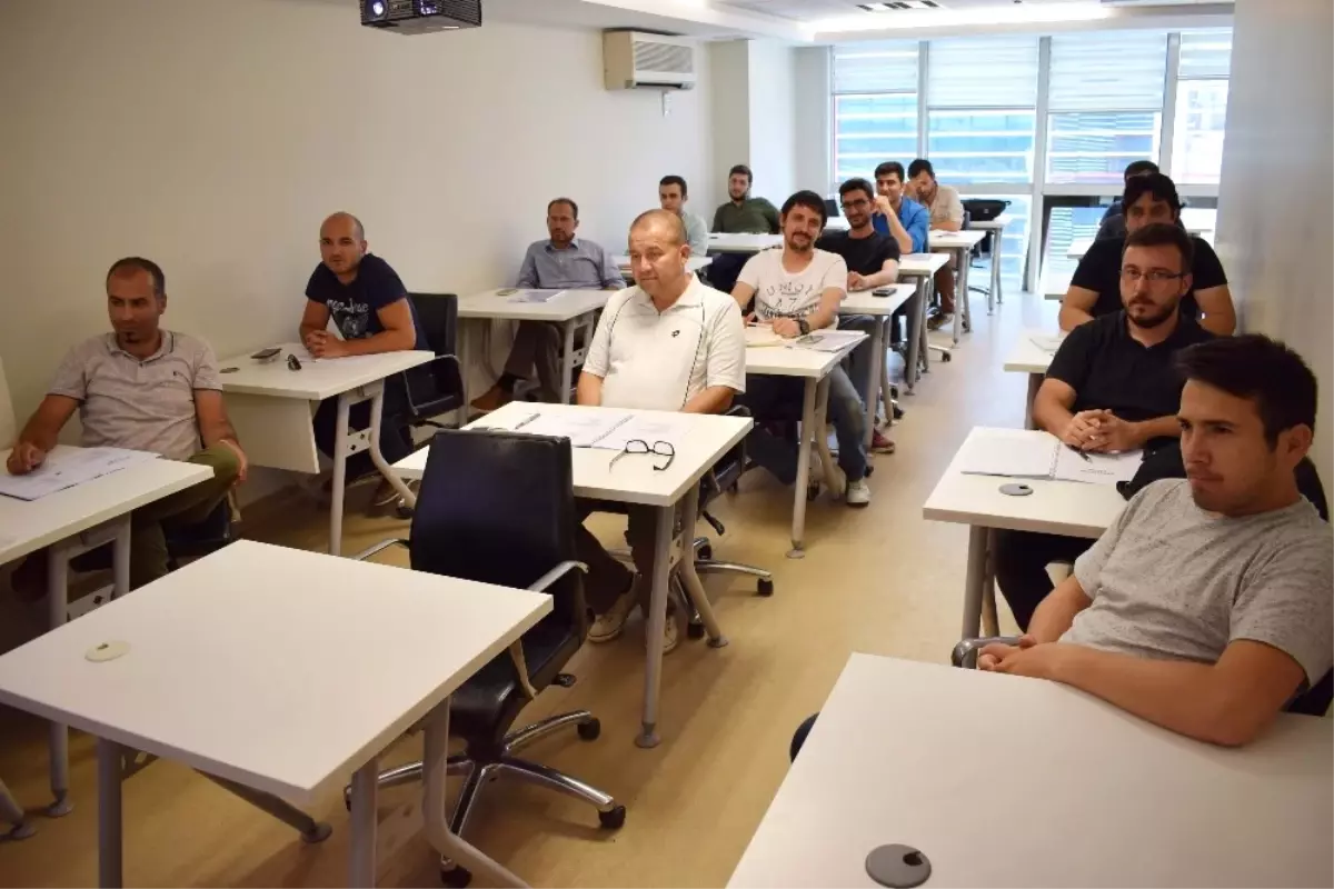 Mmo Şantiye Şeflerini Eğitiyor
