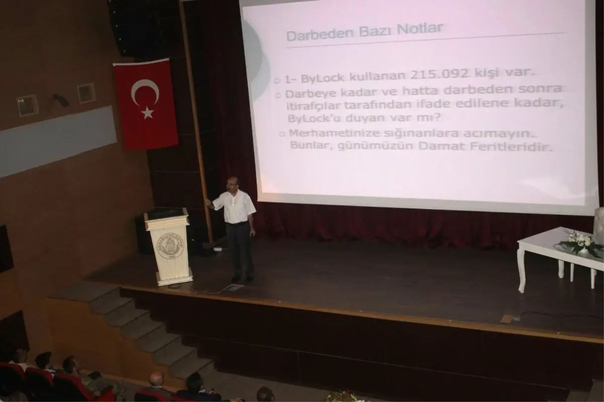 Prof.dr. Gülmez Kırkağaç\'ta 15 Temmuz\'u Anlattı