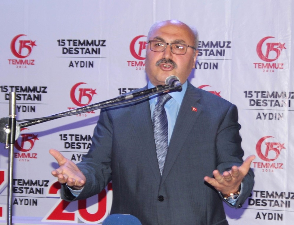 Şehit Aileleri ve Gazilerle Bir Araya Gelen Vali Köşger, Herkesi Duygulandırdı