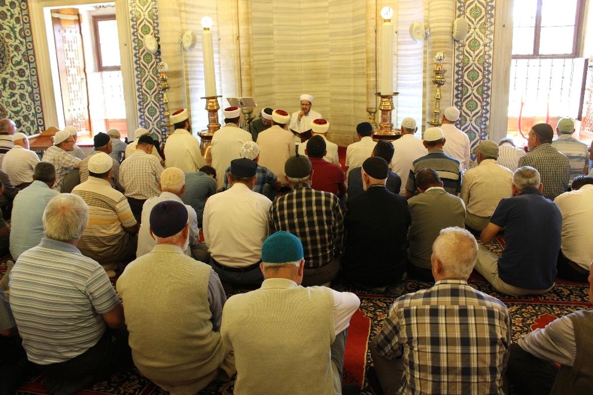 Selimiye Camii\'nde Kırkpınar Kapsamında Mevlit Okutuldu