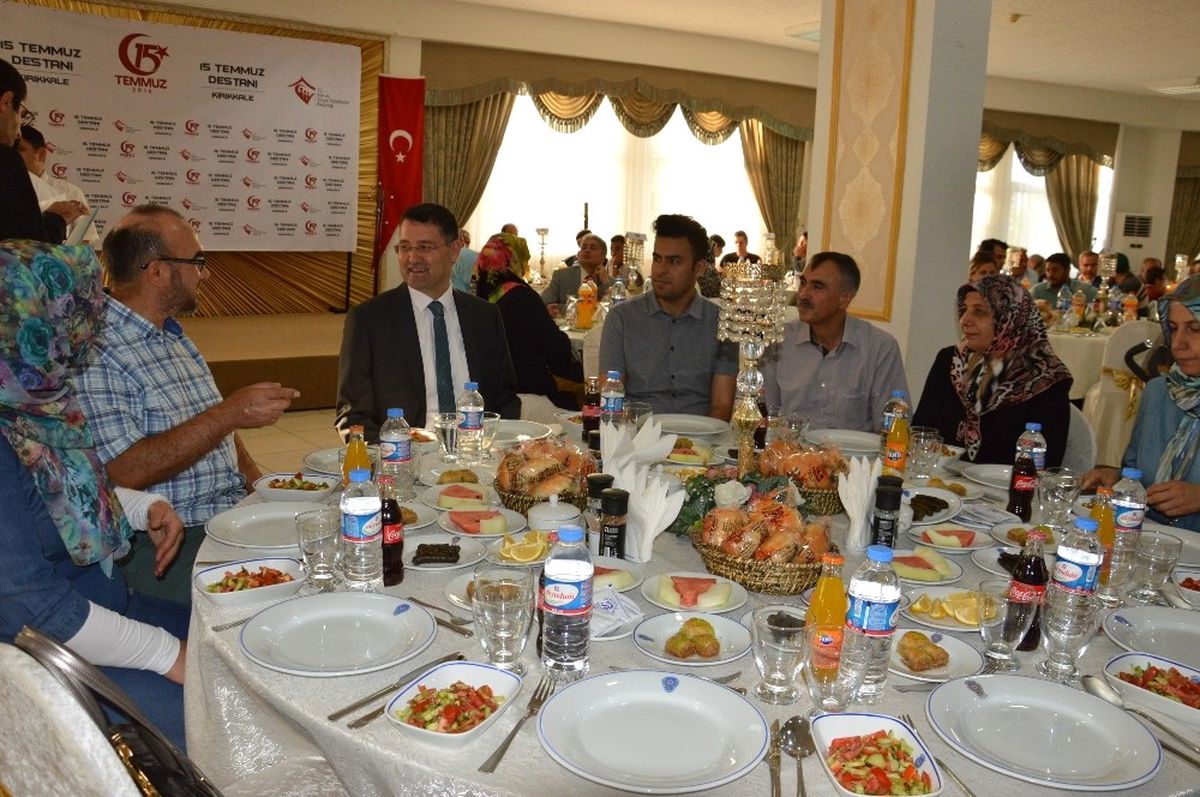 Vali Haktankaçmaz: "Onlar Bu Milletin Kalbindeki Yeri Aldılar"