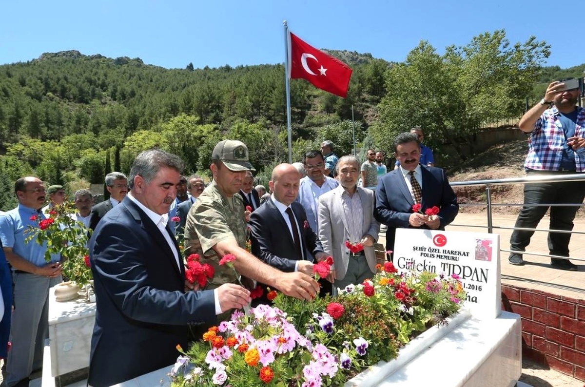 Vali Varol: "Hain Odaklara ve Bölücü Terör Örgütlerine Karşı Mücadeleden Asla Taviz Verilmeyecek"