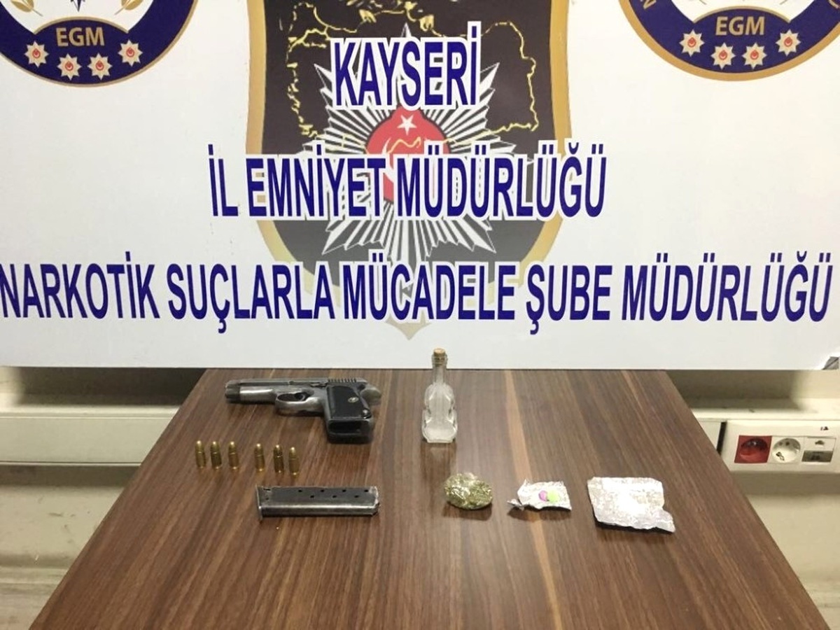 Zehir Taciri 4 Kişi Gözaltına Alındı