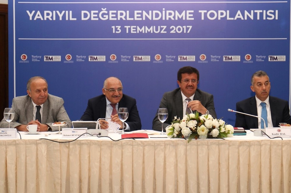Zeybekci: "Otomotivde Bizi İzlemeye Devam Edin"