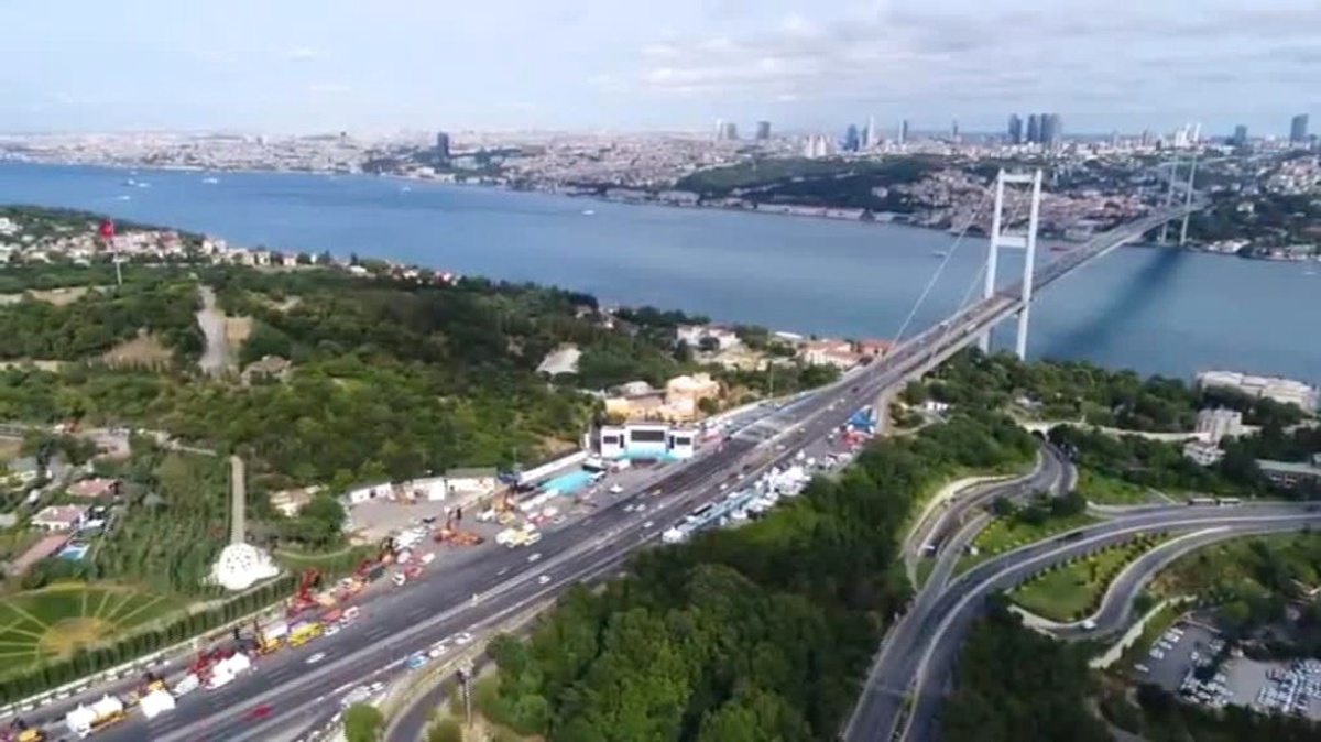 15 Temmuz Şehitler Köprüsü\'nde Son Hazırlıklar Havadan Görüntülendi