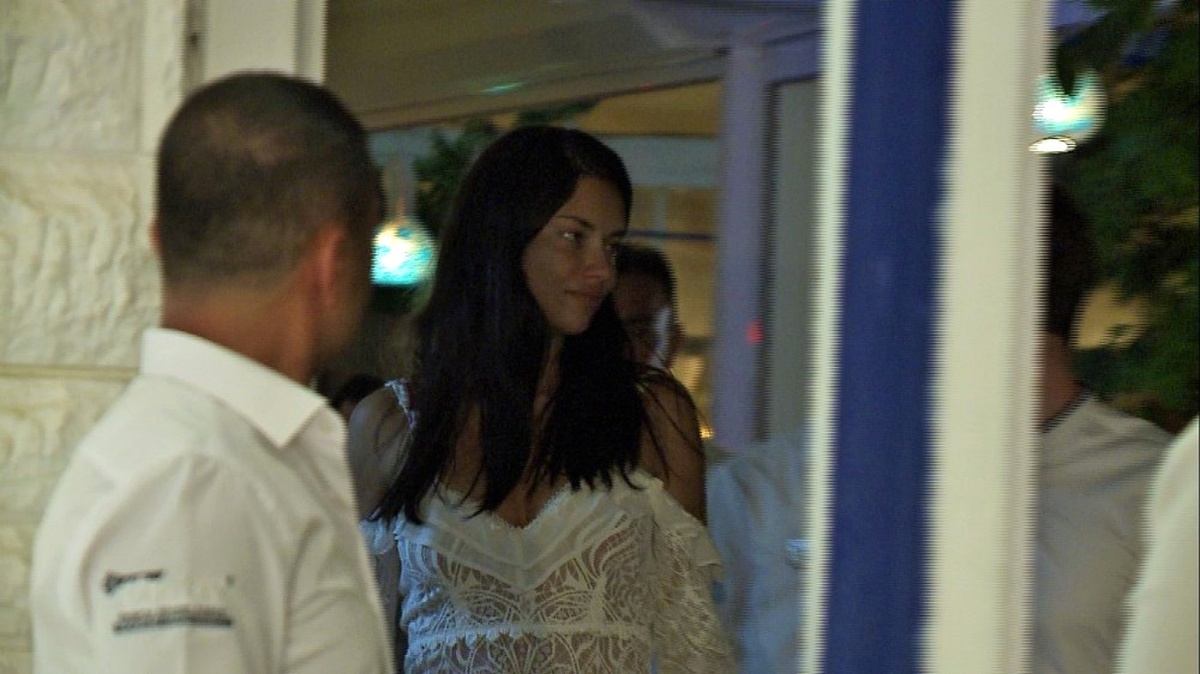 Adriana Lima ve Türk Aşkı Bodrum Sokaklarında El Ele