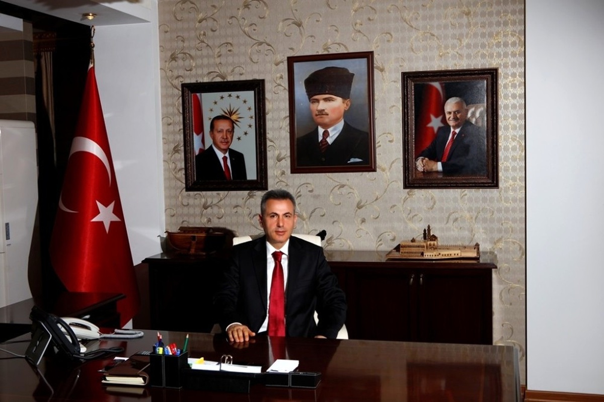 Ağrılılar Demokrasi Nöbeti Tutacak