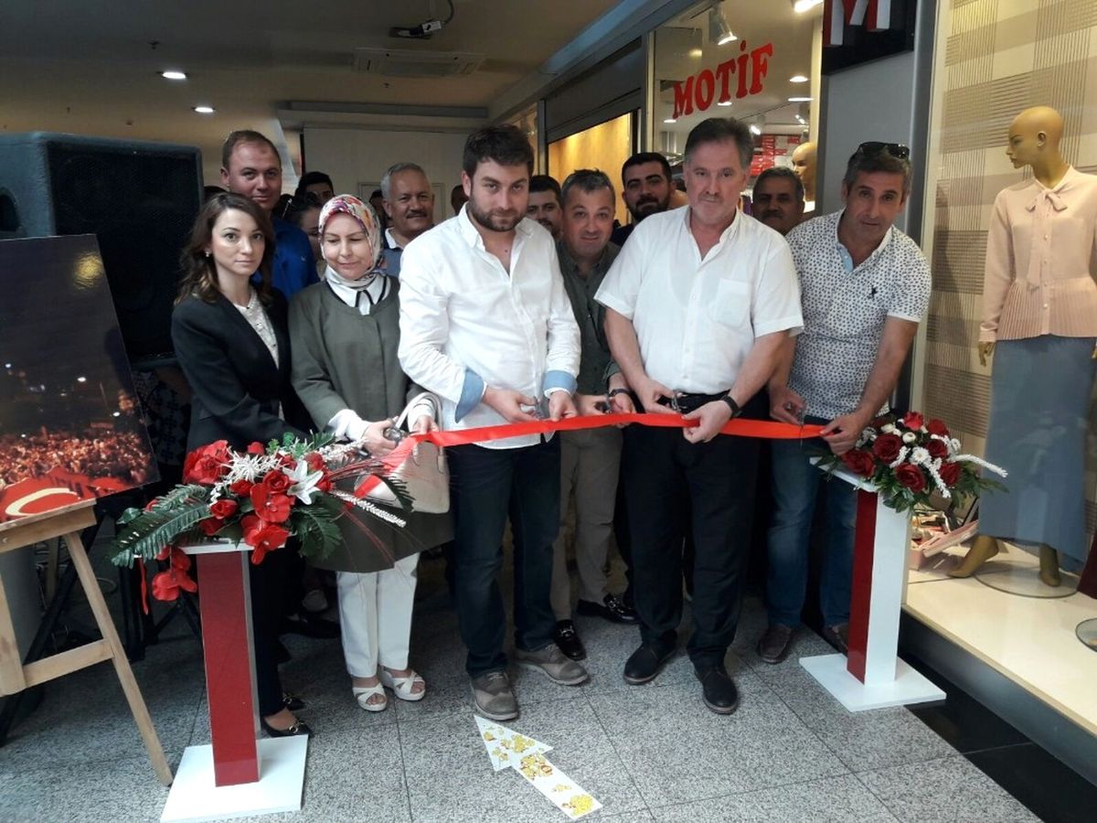 AK Parti\'den 15 Temmuz Sergisi