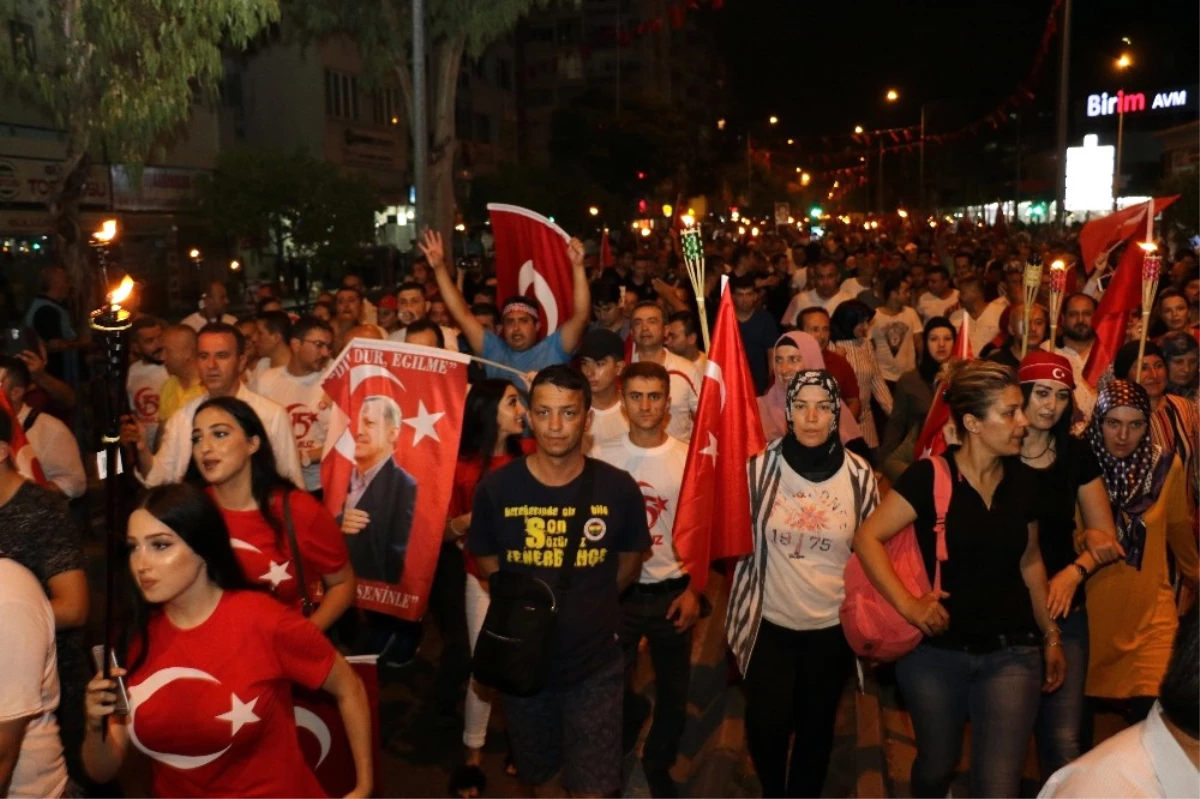 Antalya\'da \'Milli Birlik Yürüyüşü\'
