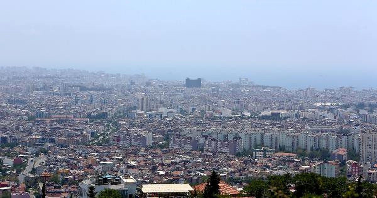 Antalya\'da Yüksek Nem Bunaltıyor