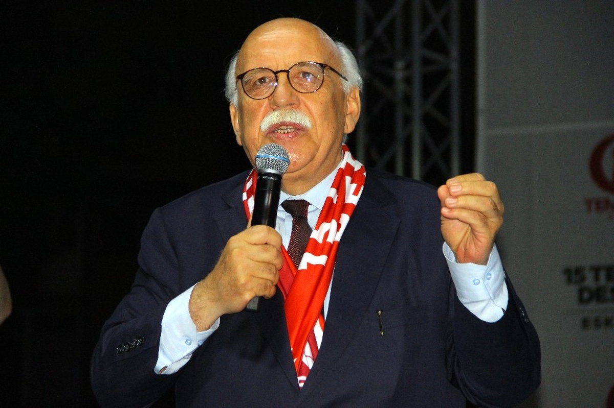 Bakan Avcı 15 Temmuz\'un Yıl Dönümünde Meydanlarda
