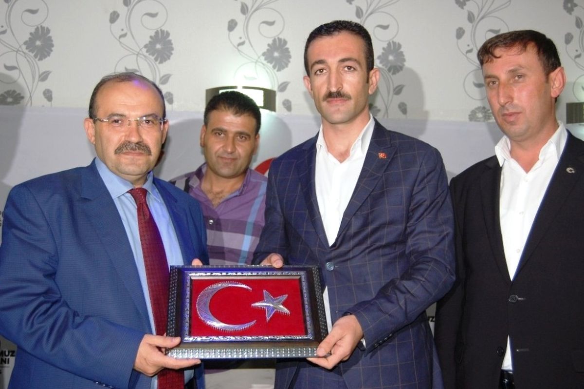 Bitlis\'te Şehit Yakınları ve Gaziler Akşam Yemeğinde Bir Araya Geldi