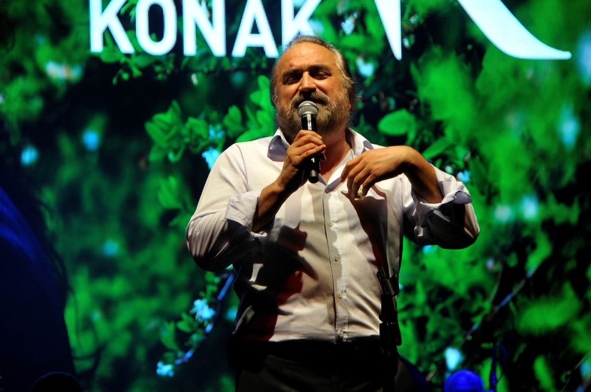 Erkeklere Verdiği Tüyo Kadınların Çığlıklarına Neden Oldu
