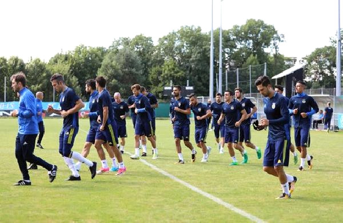Fenerbahçe\'de Yeni Sezon Hazırlıkları Sürüyor