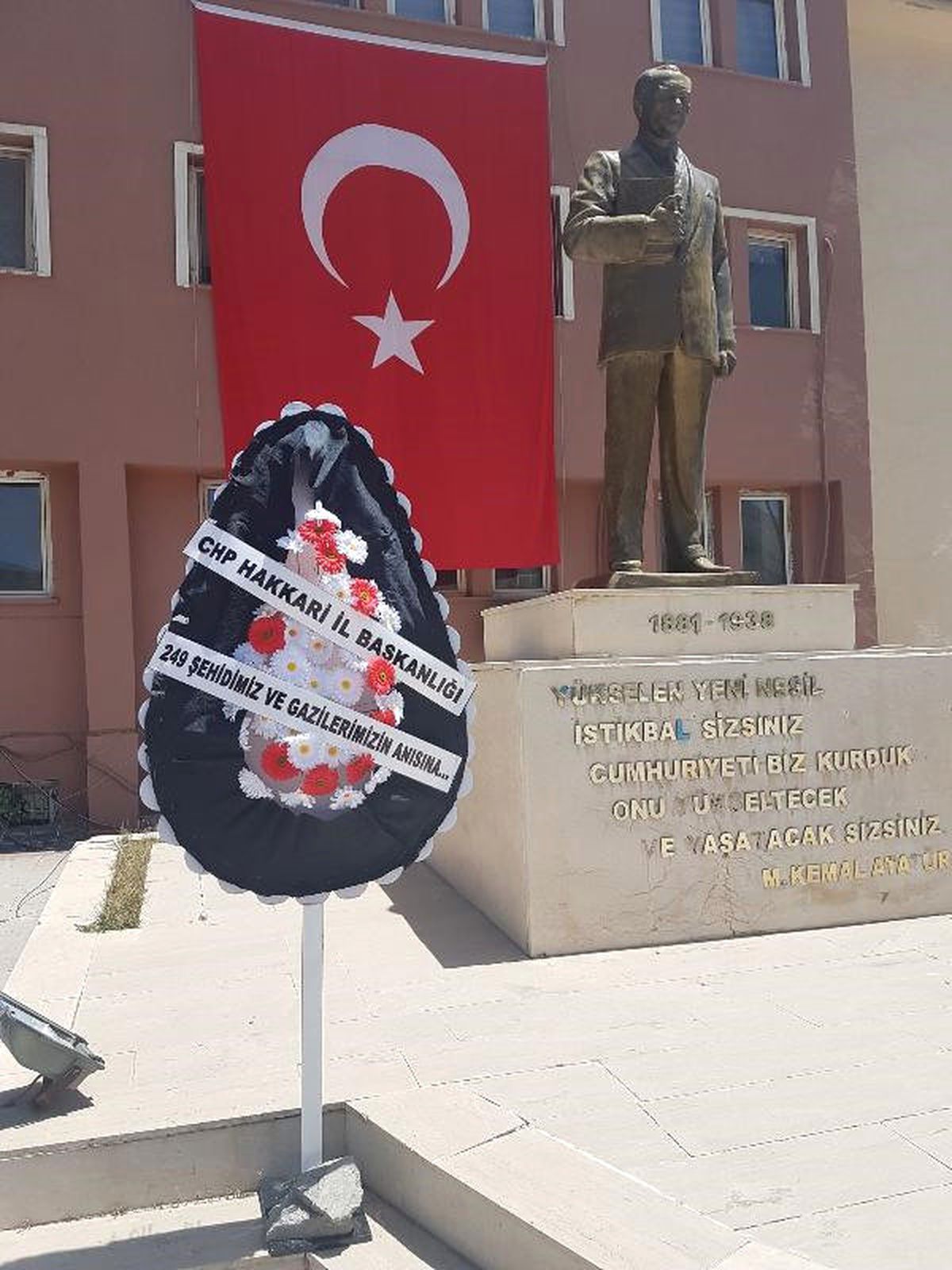 Hakkari\'de CHP\'den 15 Temmuz Şehitlerine Anma