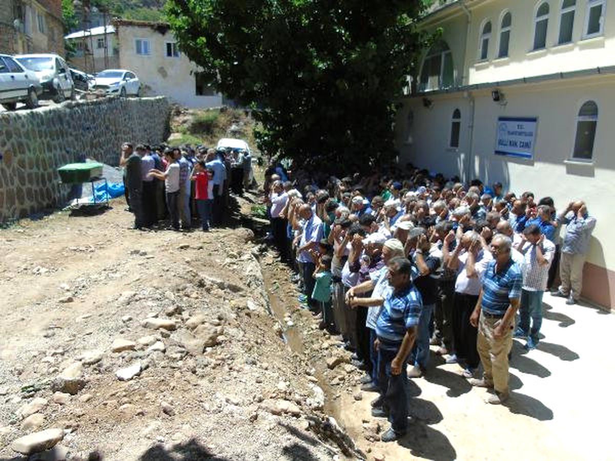 İslahiye\'de Kıbrıs Gazisi Son Yolculuğuna Uğurlandı