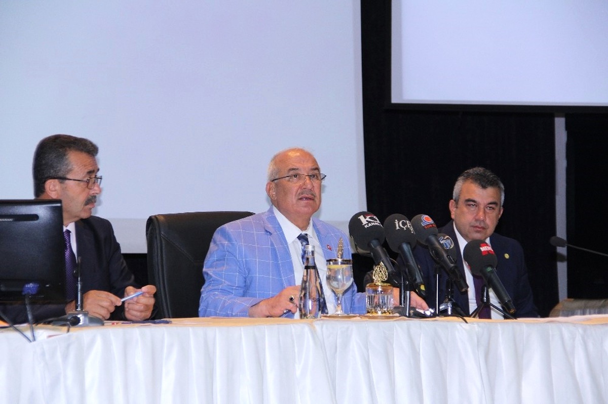 Kongre ve Sergi Sarayı\'nın Doğusuna Katlı Otopark Yapılacak