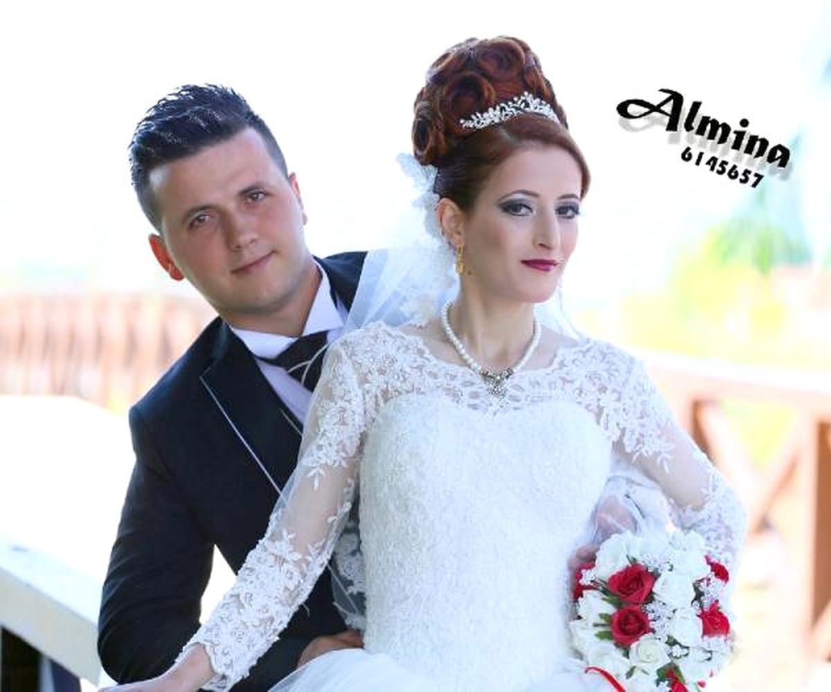 Otomobille Tır\'ın Altına Giren Genç Çift Öldü