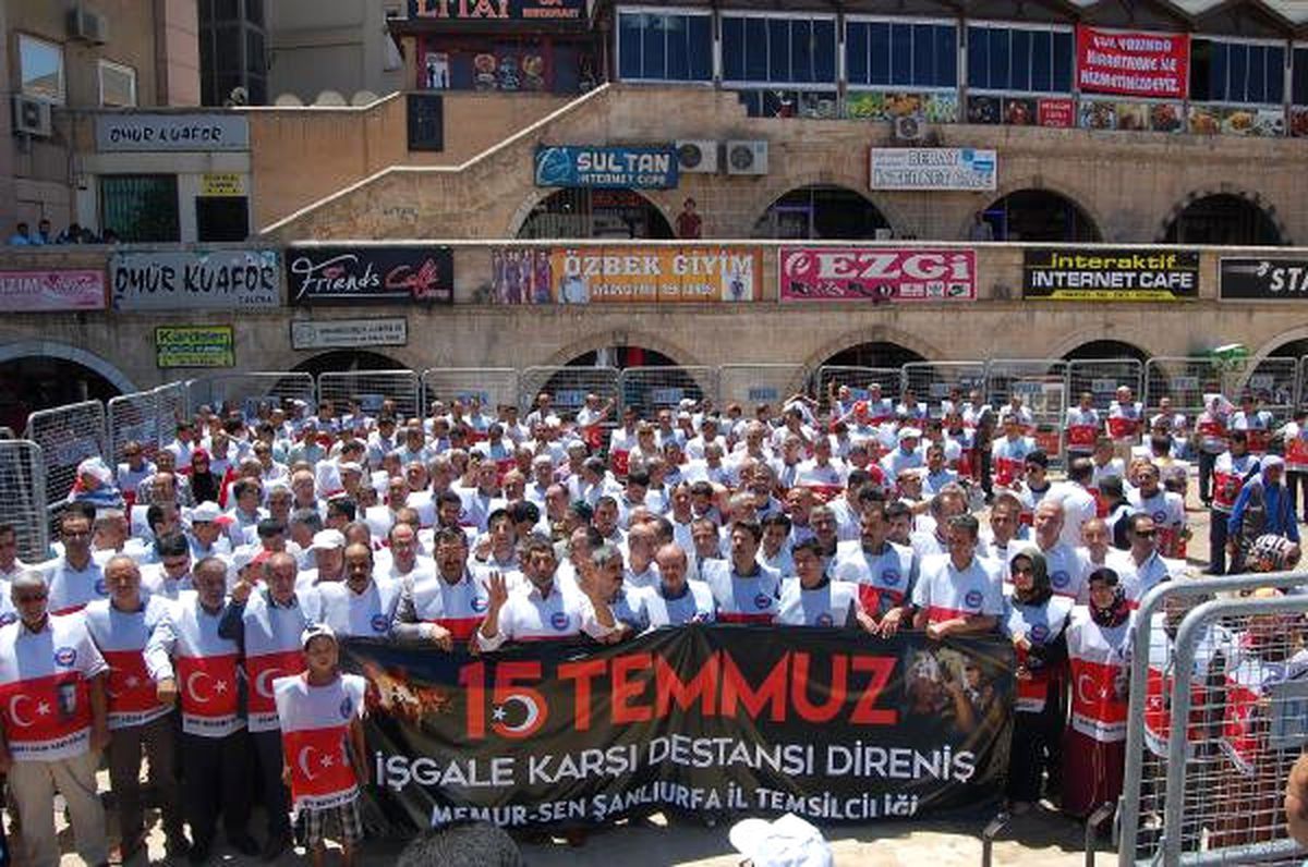 Şanlıurfa\'da Öğretmenin Şehit Edilmesine Tepki