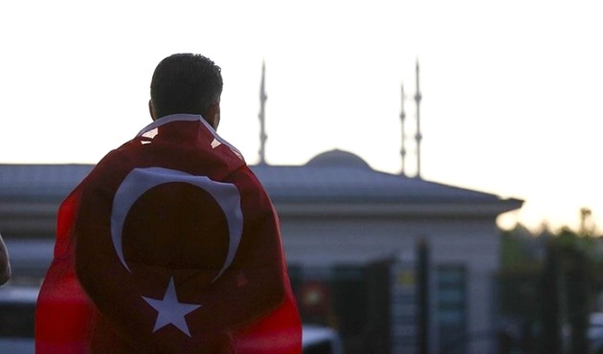 Sosyal Medya Darbeye Direnişte Önemli Rol Oynadı\'